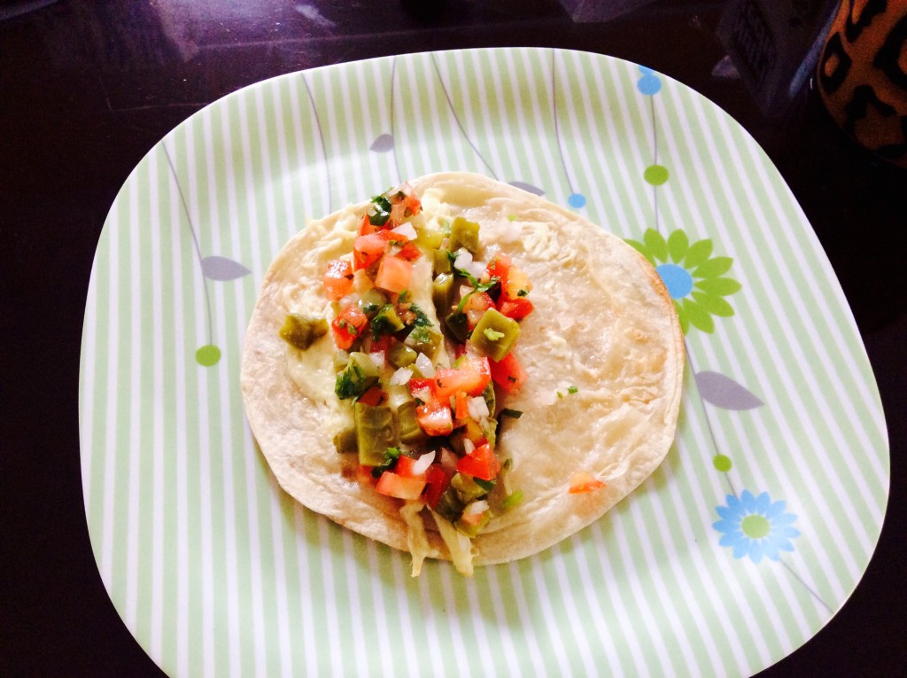 Quesadilla con nopales para desayunar Marco Islas